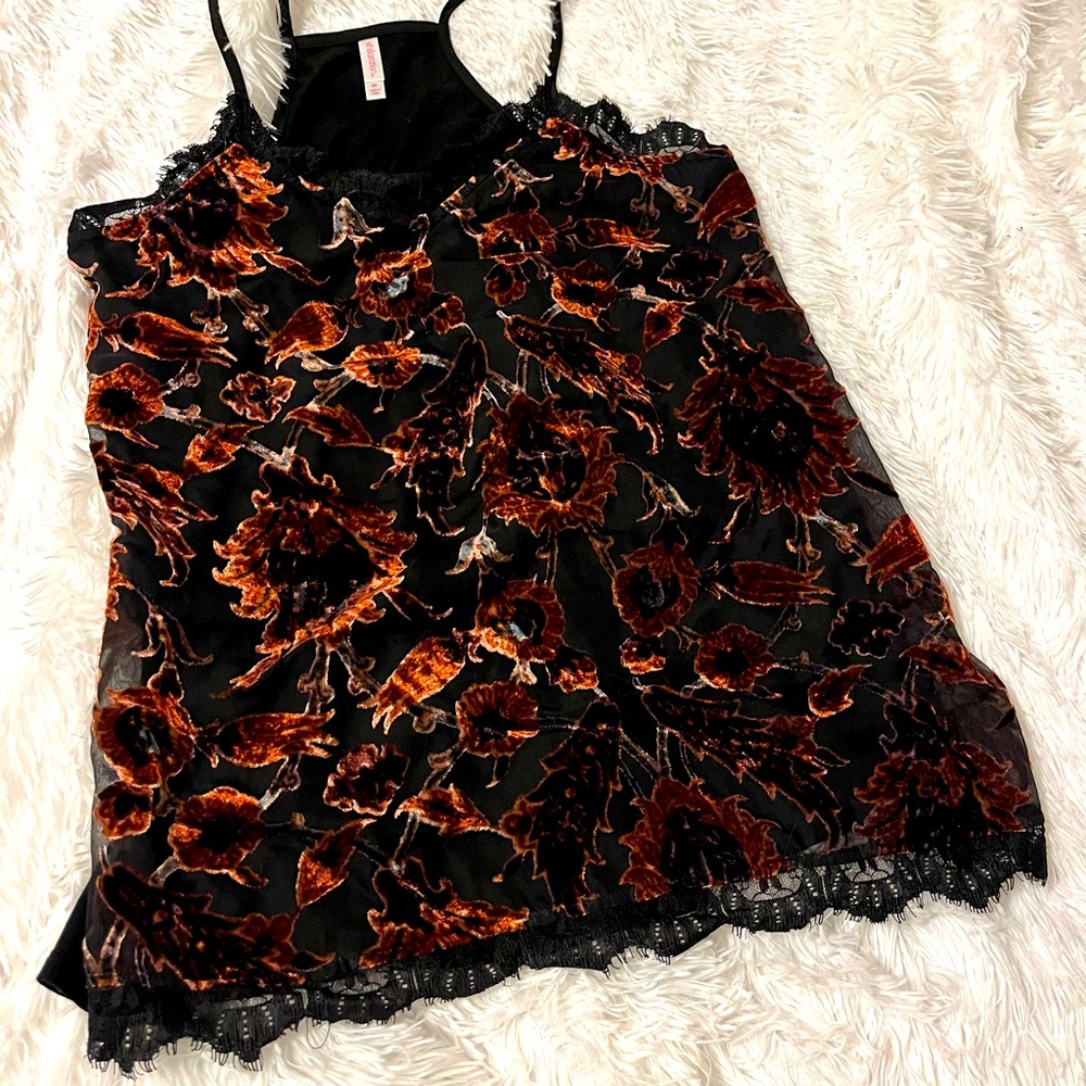 Xhilaration Tank Top